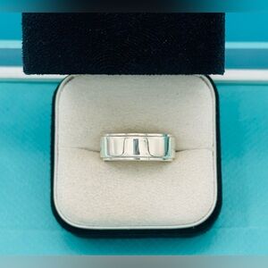 Tiffany and Co. Metropolis Ring Size 10 Retired VGUC